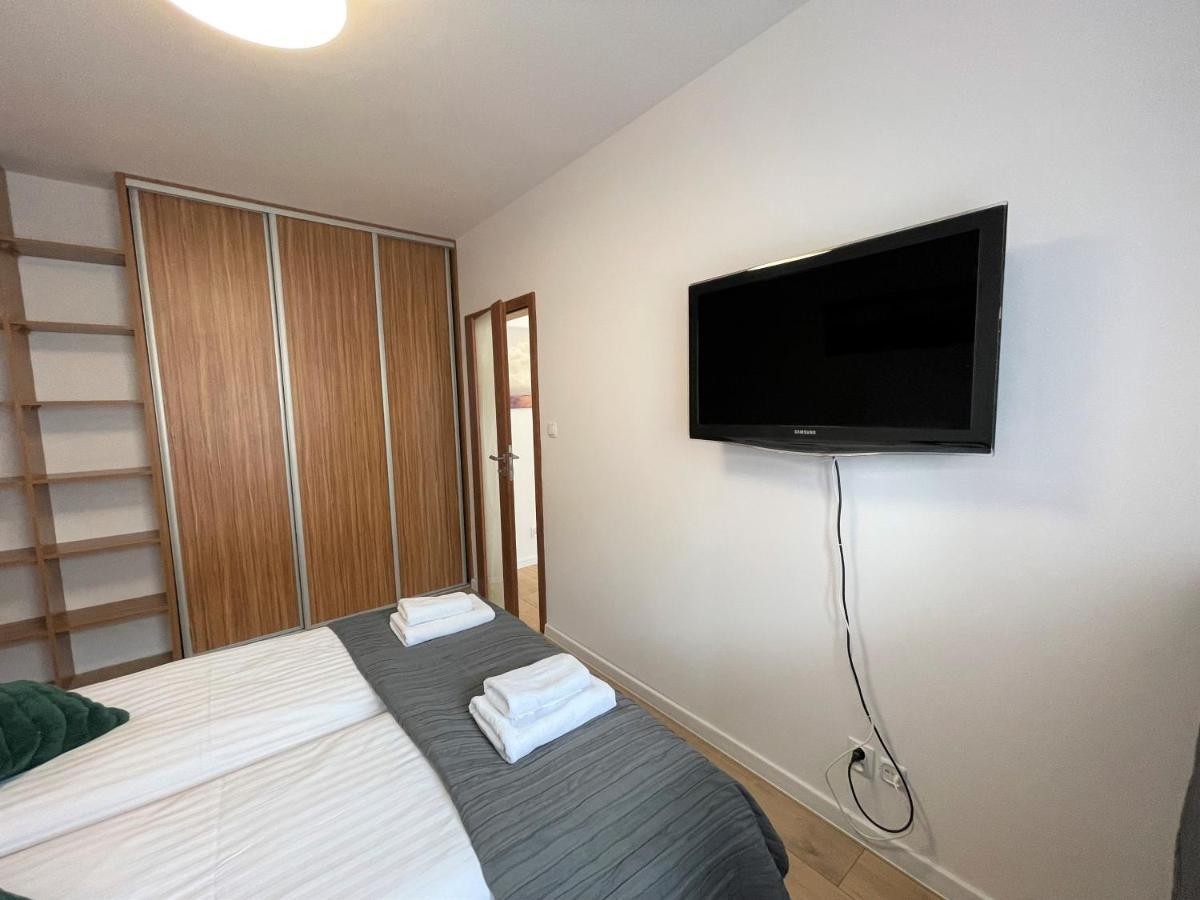 Apartment Al-dom Ogrodowa Bocianie Gniazdo Z Garazem *